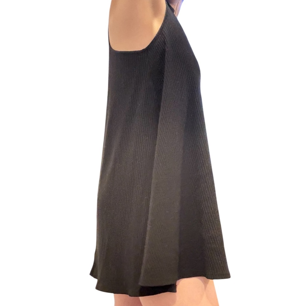 Black High Neck Ribbed Dress - Picture 4 of 6
